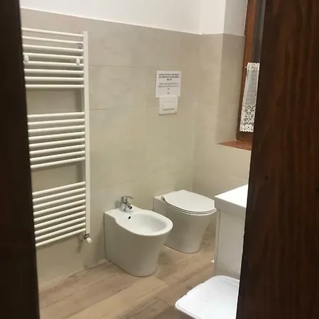 מלון Casa Gastagh - Intera Casa Con Giardino Privato גאליו